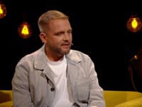 Český moderátor Libor Bouček ako hosť v talkšou Trochu inak s Adelou.