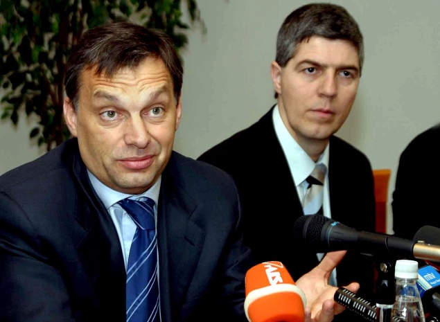 Na pozvanie predsedu Strany maďarskej koalície (SMK) Bélu Bugára pricestoval 5. marca 2004 na dvojdňovú návštevu Slovenska predseda strany Fidesz a neskôr maďarský premiér Viktor Orbán.