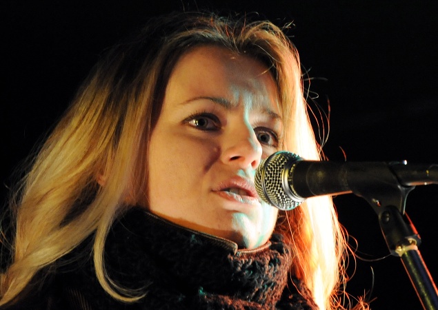 Na snímke Zuzana Čaputová za predstaviteľov občianskej iniciatívy Skládka nepatrí do mesta 15. februára 2008.