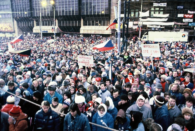 Nežná revolúcia 1989 vo
