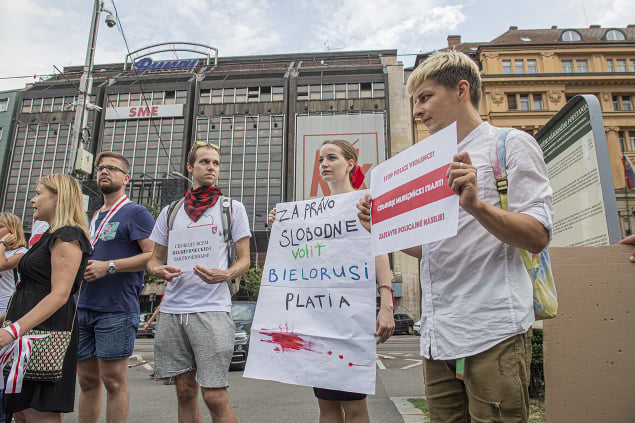 Protestovalo sa aj na Slovensku.