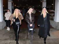 Koncert Rickyho Martina v Bratislave - prišli aj Zuzana Belohorcová s dcérou Salmou.