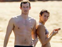 Dua Lipa a Callum Turner