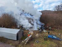 Požiar rodinného domu v obci Nový Salaš.