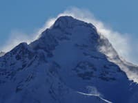 Silný vietor paralyzoval Tatry: Z dôvodu nepriaznivých podmienok sú zavreté lanovky aj lyžiarske strediská