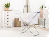 STOP dlhému sušeniu uterákov v zime! Expertka radí: Vyskúšajte 5-sekundový TRIK, ktorý šetrí čas aj energiu!