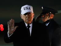 Donald Trump tvrdí, že Irán chce rokovať: USA zvažujú zásah! Pahlaví vyzýva bezpečnostné sily k vzbure