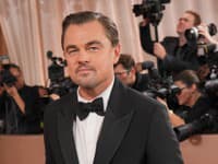 Leonardo DiCaprio mal na odovzdávaní cien oči len pre jednu ženu: Jeho frajerka to NEBOLA!