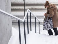 Situácia po utorkovom rannom snežení v Žiline