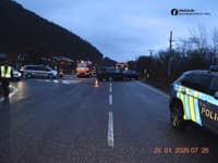 Zrážka dvoch áut v katastri Novej Bane.