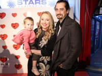 Natália Puklušová s partnerom a dcérou