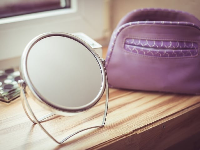 Influencerka, ktorá jedla make-up,