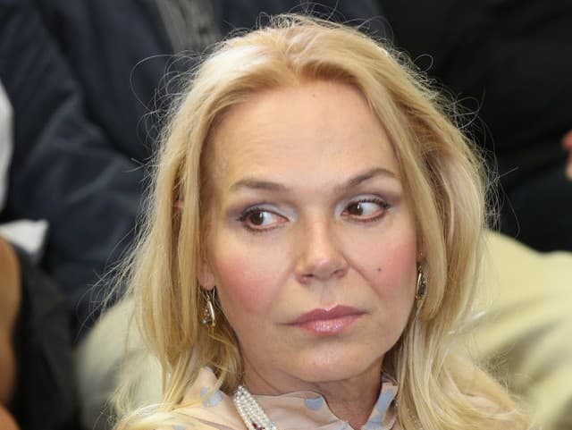 Havlová v tieni staršej