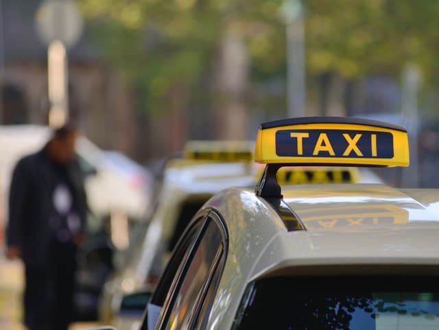 Taxikár si vypýtal ŠIALENÚ