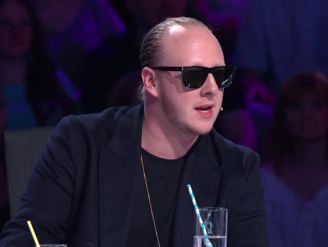 Z tučného OUTSIDERA sa