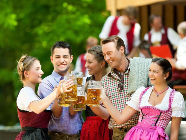 Najväčší pivný festival na svete: Vedel si, prečo sa legendárny Oktoberfest koná už počas septembra?