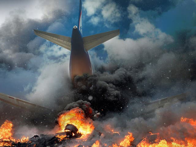 Muž zázračne prežil skok z horiaceho lietadla: Takto vyzeral let hrôzy