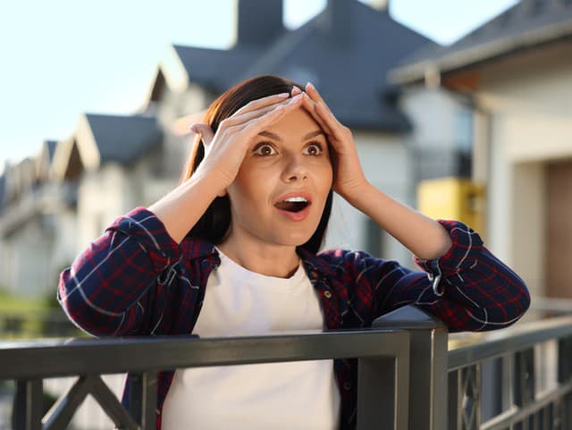 Žena chcela kúpiť dom,