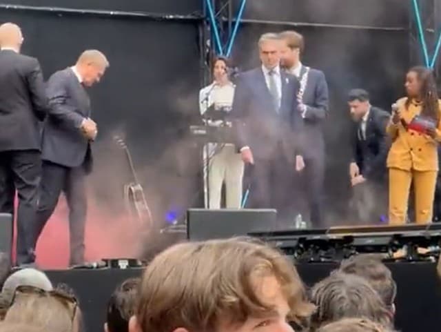 Svetlica dopadla medzi politikov.