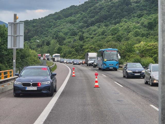 AKTUÁLNE Požiar osobného auta