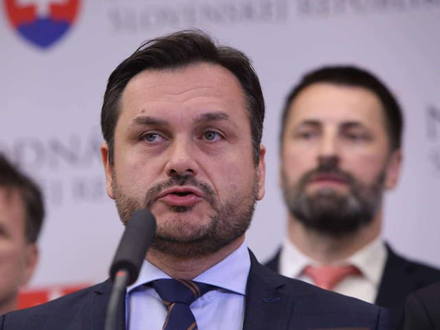 KDH odmieta podpísať Pellegriniho