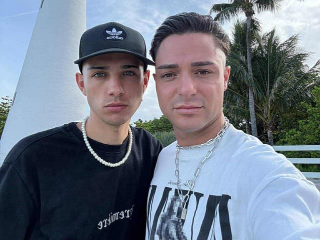 David Key s priateľom