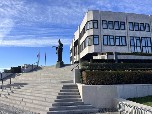 Poslanci ukončili piatkové rokovanie