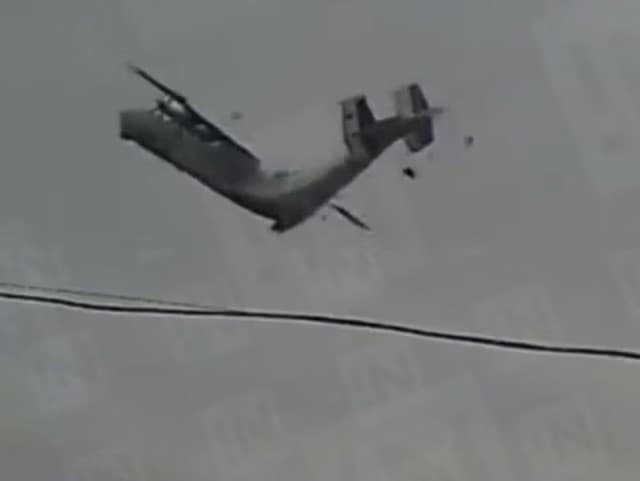 Lietadlo sa zlomilo vo