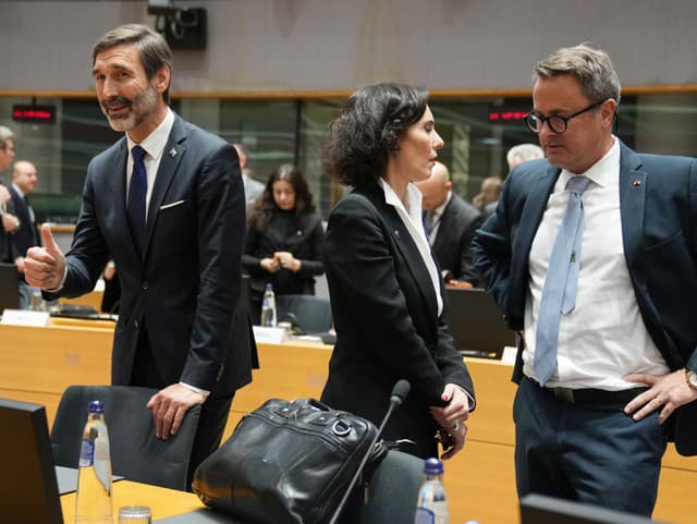 Minister zahraničných vecí a