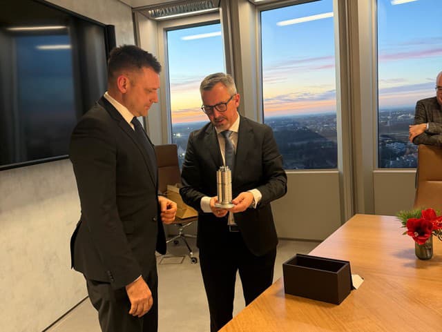 podpredseda vlády a minister