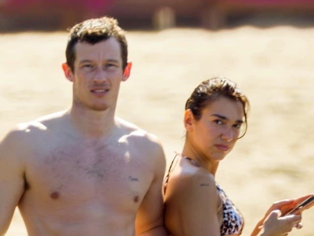Dua Lipa a Callum