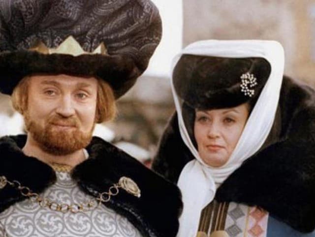 Tri oriešky pre Popolušku