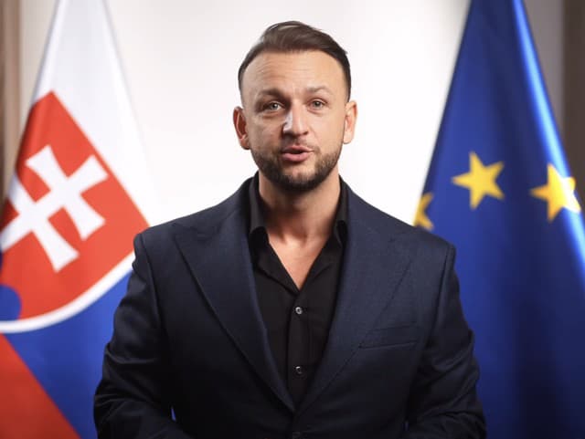 Matúš Šutaj Eštok.