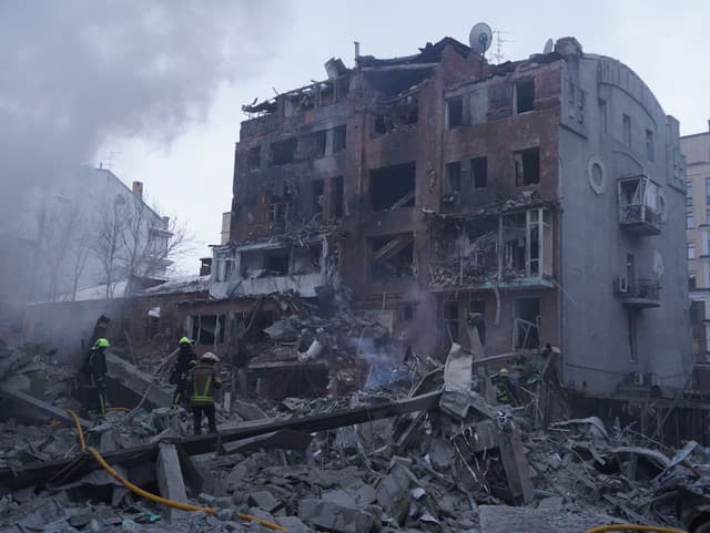 MIMORIADNY ONLINE Ruský úder