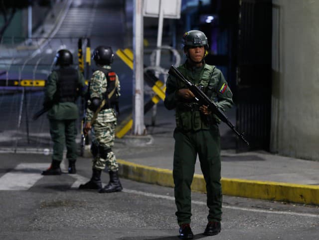 Prepúšťanie spoza mreží: Politickí