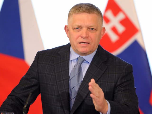 Fico sa pri návšteve