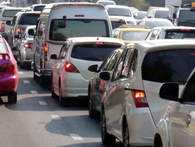 Pozor na zdržania v