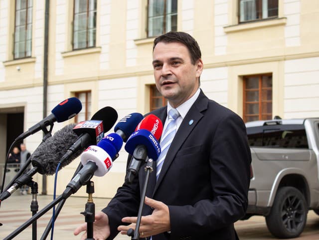 Macinka rozhodol: Ruskí diplomati