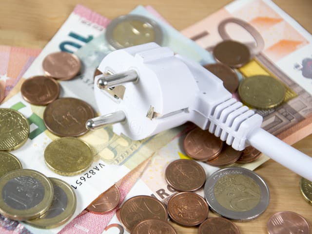 Nezrovnalosti pri energopomoci: Systém