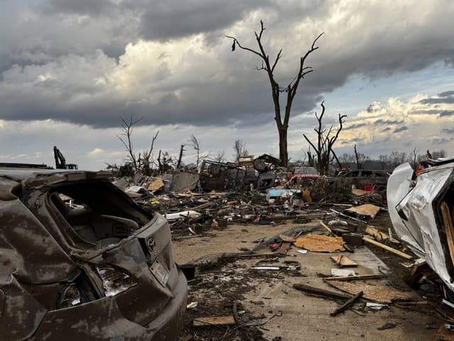 Michiganom sa prehnali silné