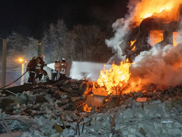 Hasiči zasahujú po dronovom