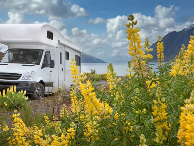 Predali dom, dali výpoveď