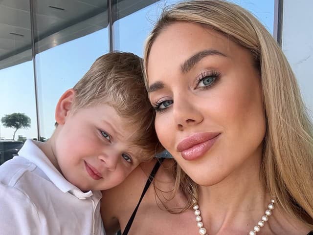 Laura Vizváryová so synom