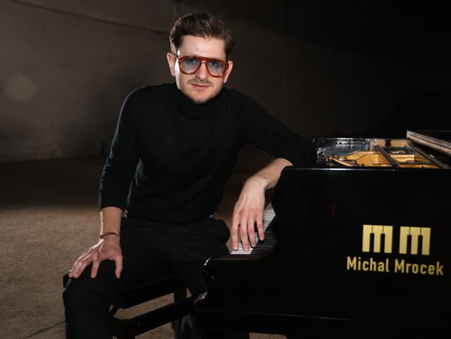 Michal Mrocek poča nakrúcania