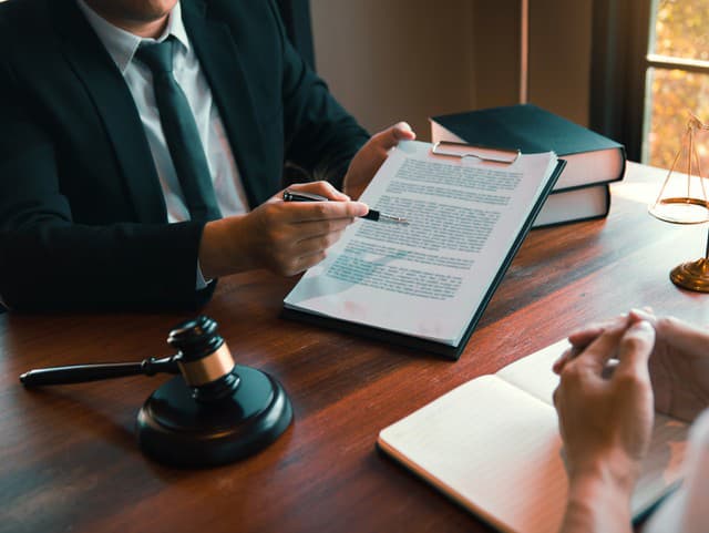 Trestné oznámenie na Fica