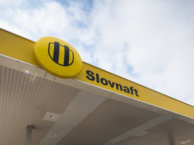 Spaľovňa Slovnaftu je stále