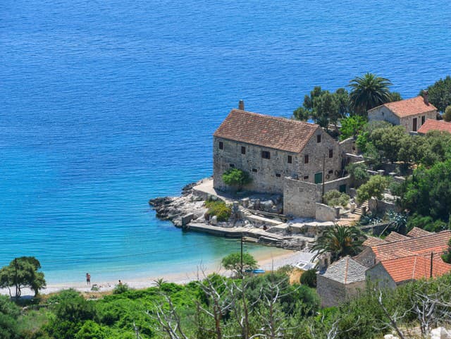 Pláž Dubovica na ostrove