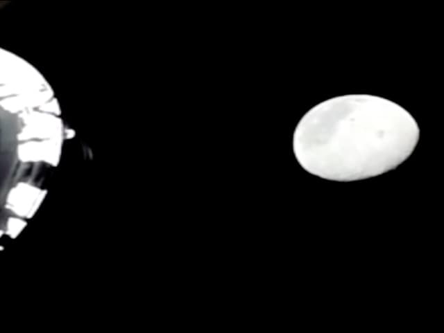 NAPÄTIE v NASA: Posádka