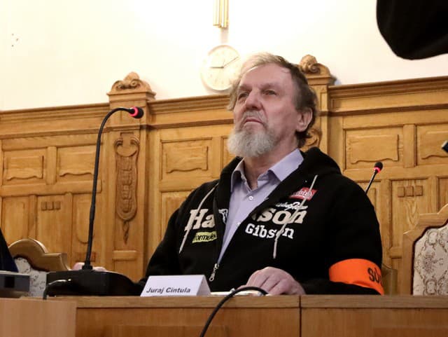 Juraj Cintula v súdnej