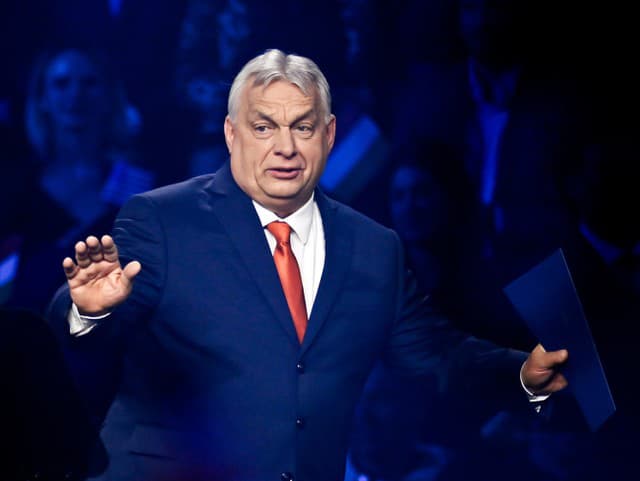 Facka pre Orbána priamo